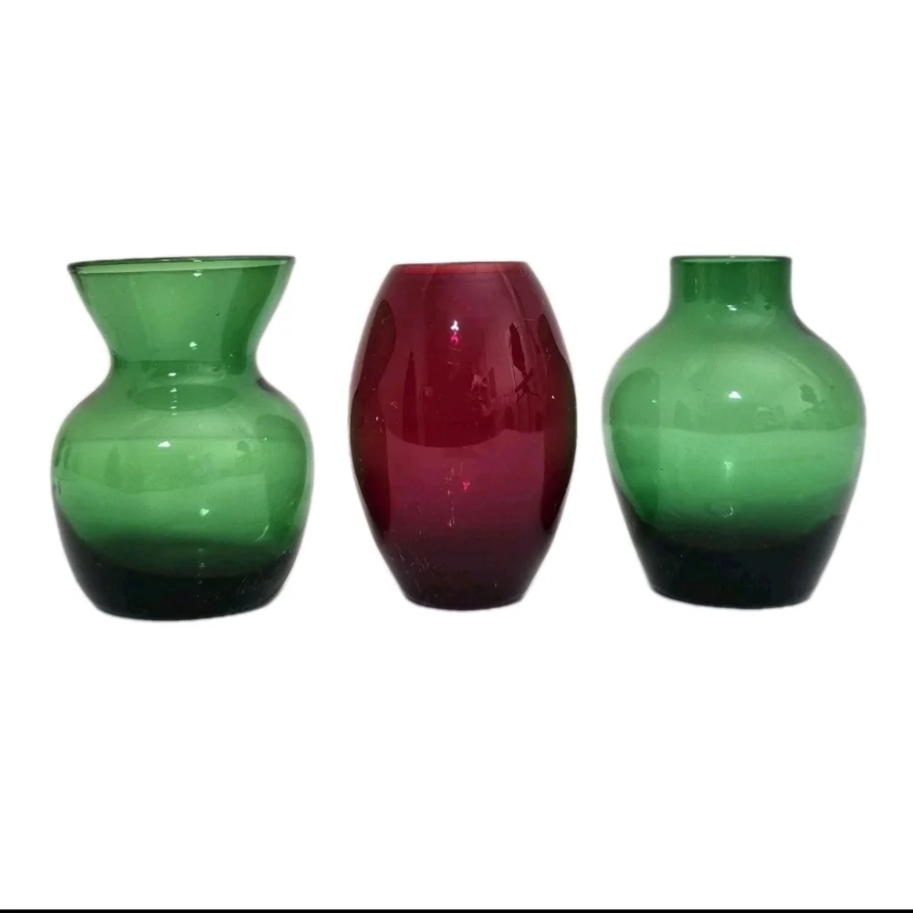 boxed DANSK‎ Mini Holiday Vases Set Glass Red Green Christmas Holiday Home Decor